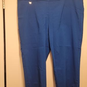 Alfani Blue Casual Capri Pants